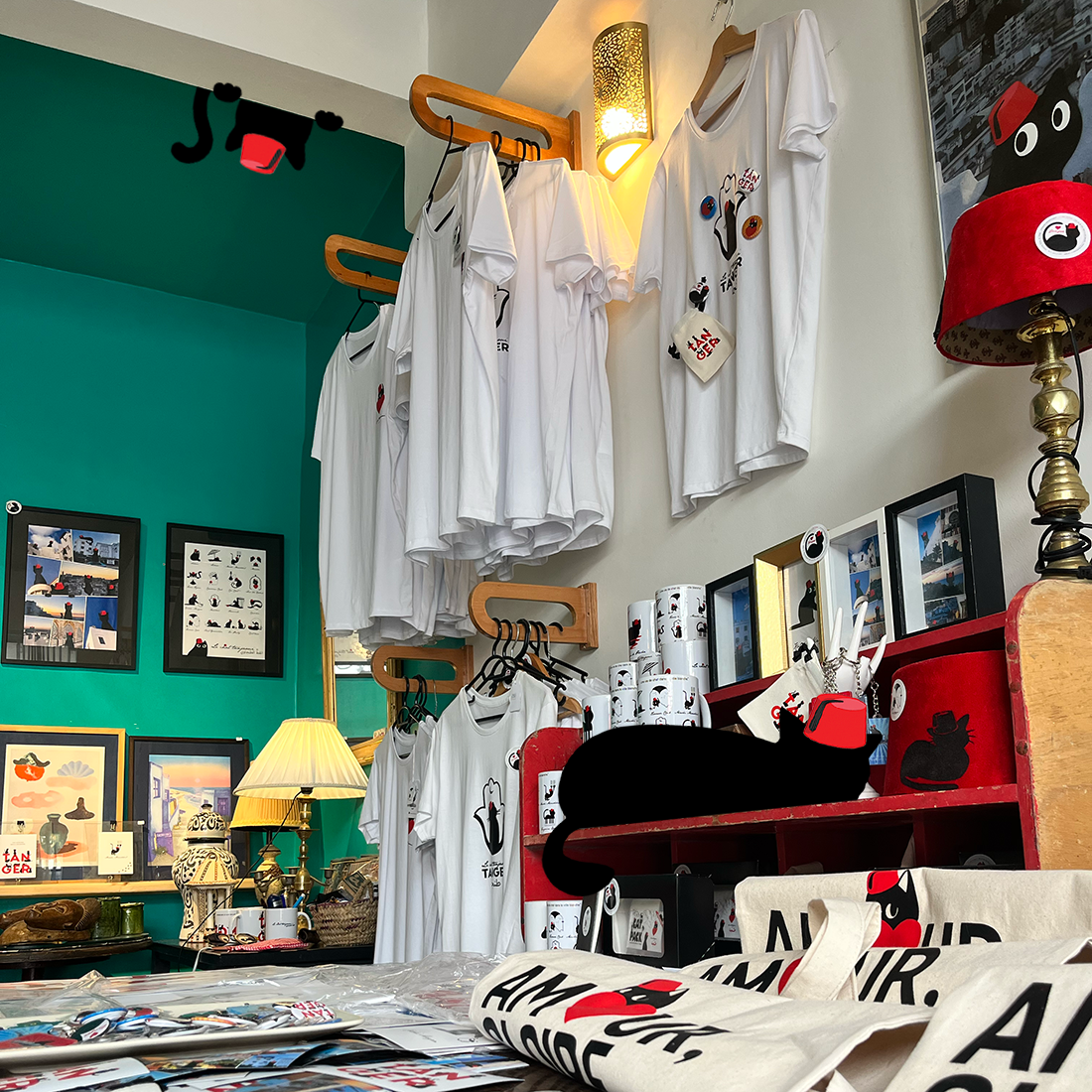 T-shirts souvenirs de Tanger, chat tanjaoui Minou